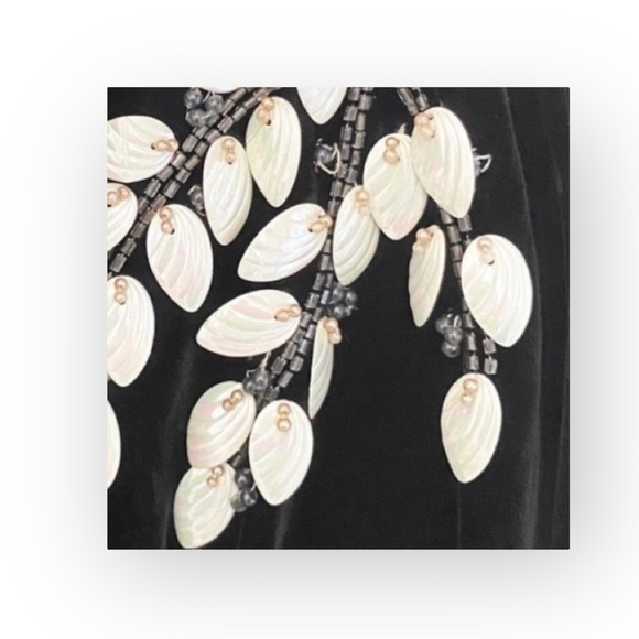 Vintage 50’s: Bernetti ❁ Mother of Pearl Embellish Peplum Velvet Jacket ❁ Black - Picture 8 of 16